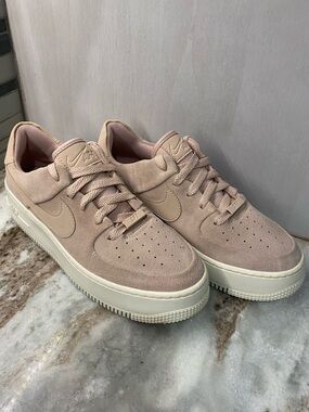 Nike Air Force 1 Sage Low Suede Platform Pink Beige 8